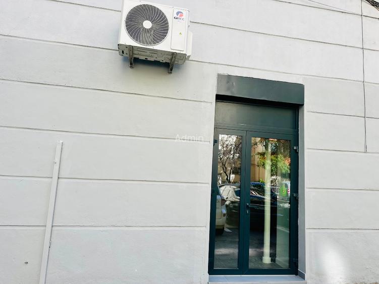 Spațiu comercial -  NOU  amenajat  în zona pietonala - Bd Decebal - 6