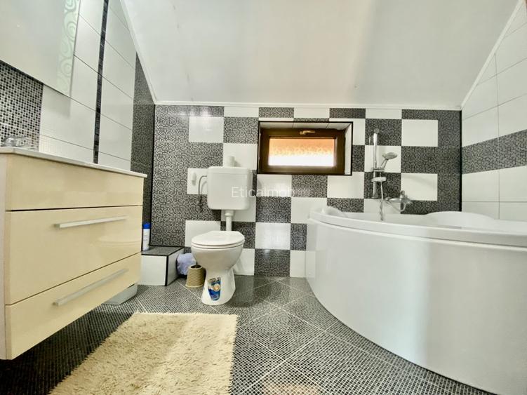 Vanzare Casa P+1 cu teren 450 mp, in Targoviste, zona Ulmi - 24