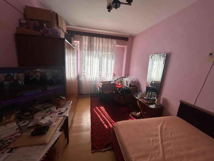 Etaj 1- Apartament 3 camere confort 1 decomandat, zona Obor. - 2