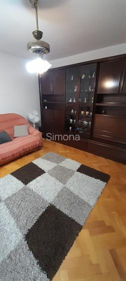 Apartament  3 camere decomandate, et.1, zona Soarelui - 2