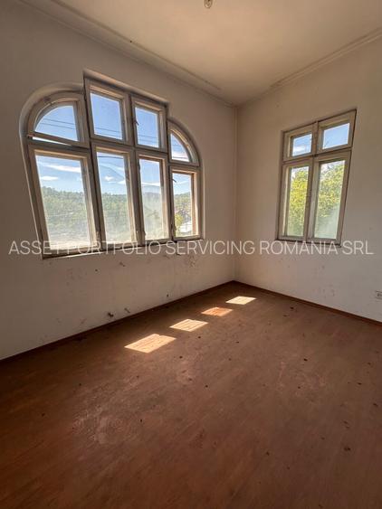 spatiu comercial - COMARNIC - 13