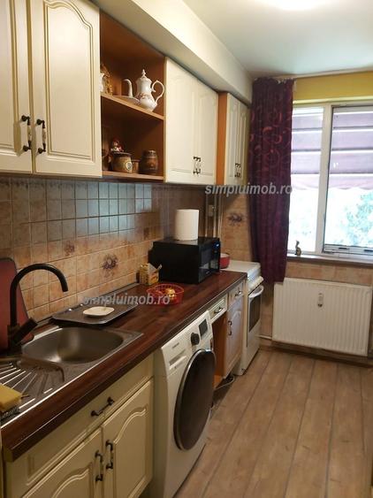Apartament 3 camere Ozana Titan 66 mp Etaj 1 metrou 7 minute