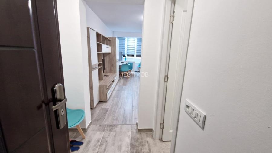 Inchiriere Garsoniera cocheta zona Coresi Tractorul - 20