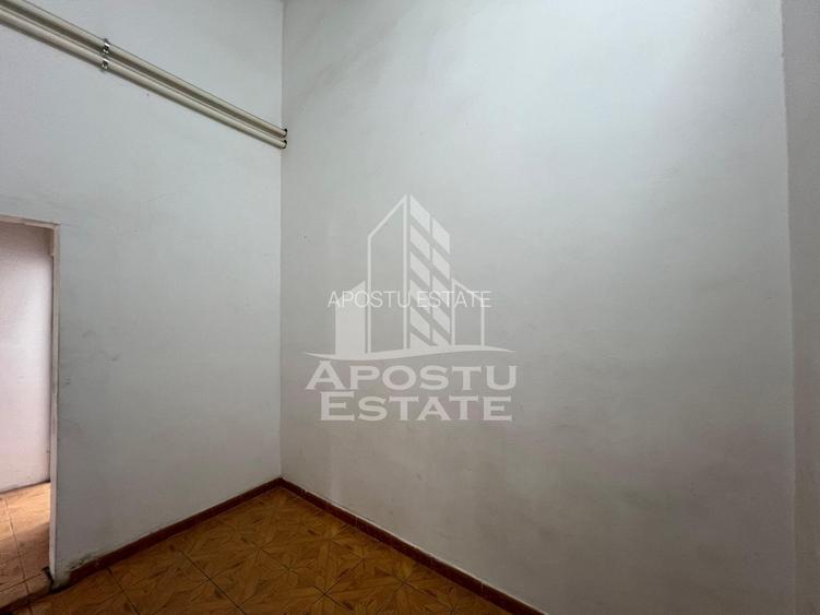 Hala în suprafață de 580 mp în Zona SAGULUI - 11