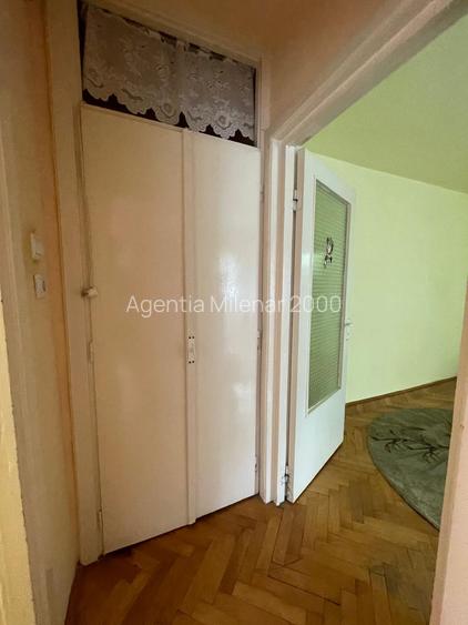 pe frumosa strada Dumitru Kiriac, la etajul 3 - 4