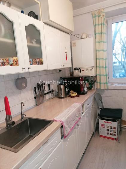 Etaj  1apartament 3Camere Tomis 1-Spitalul judetean - 2