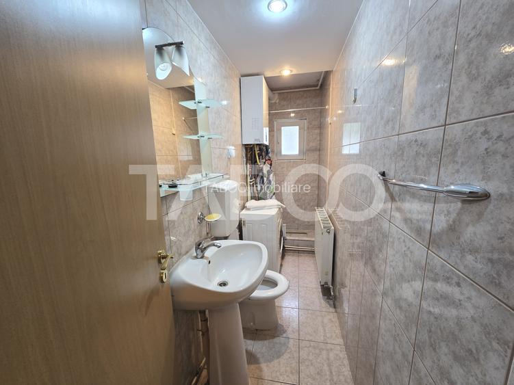 Garsoniera de vanzare mobilata utilata la parter in Vasile Aaron Sibiu - 7