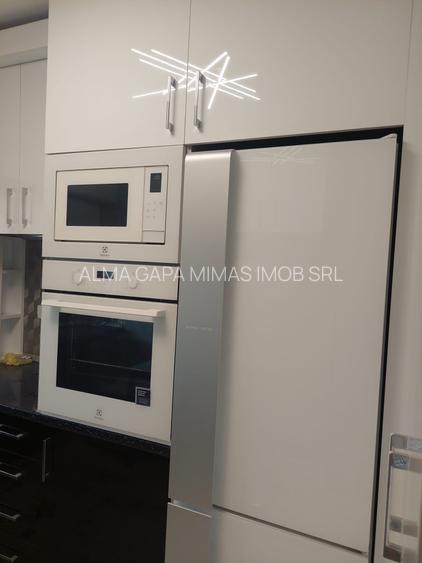 VANZARE 3 CAMERE - 2