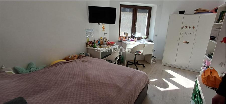 Apartament 4 camere cu curte proprie,la casa - 16