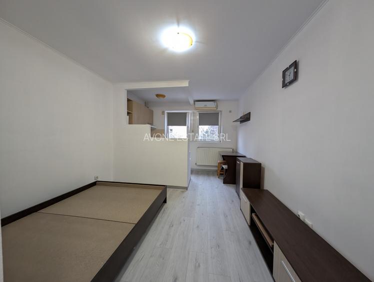 Garsonieră la etajul 1, în bloc renovat, cu lift - 2