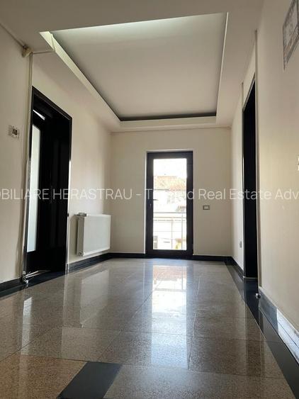 Piata Victoriei | Cladire de Birouri de vanzare - 4