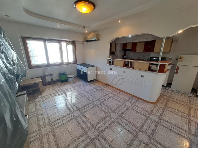 PACURARI MAOARA DE FOC 3 CAMERE DECOMANDAT ET.3 BLOC 1985  71 MP  COD 161977 - 3