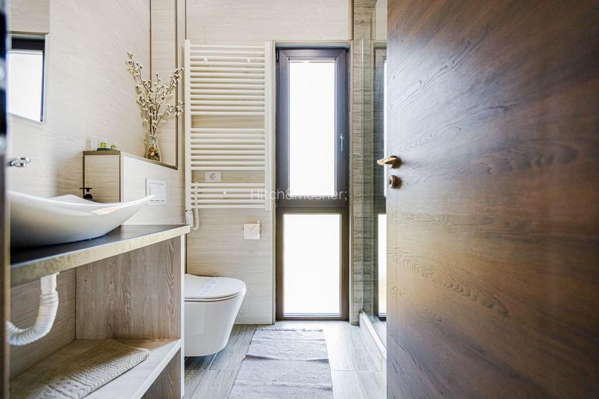 De vanzare pensiune in Sasca Montana - clasificare 3 margarete - 38