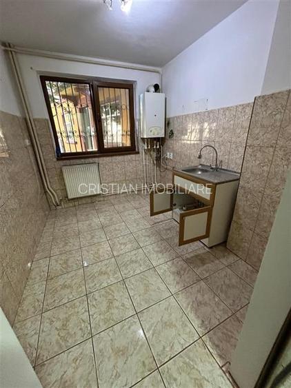 LIBER! 2 camere parter, confort 1, Calea Galati - Kogalniceanu - 5