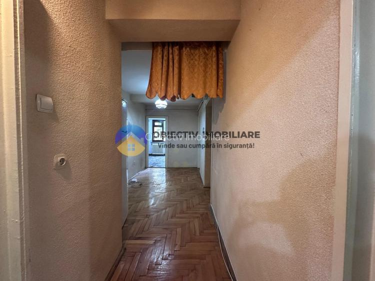 Apartament de vanzare 3 camere- pretabil pentru spatiu comercial - 3