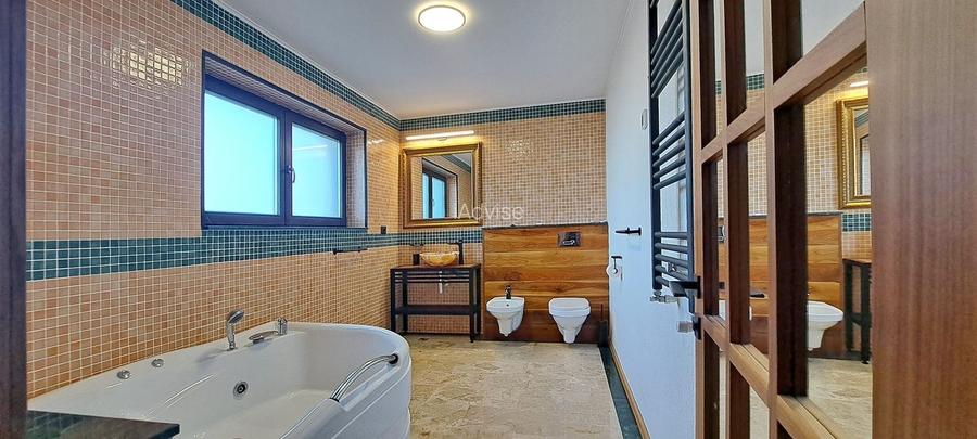 Vilă deosebită în cartier exclusivist la intrarea în Sânpetru - 9