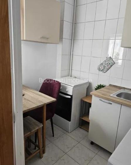 Garsoniera,Titan,Minis,bl.1985,Amenajata,mobilata,Libera - 3