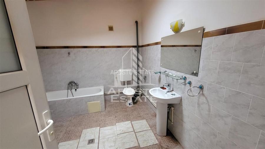 Casa ideala pentru birouri/alte activitati Mehala - 12