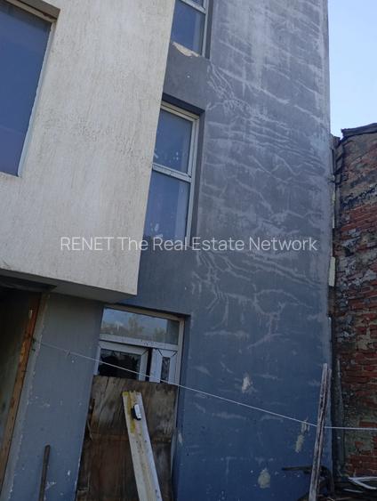 Vând bloc locuințe colective la roșu, stradal – Șos. Chitilei - 17