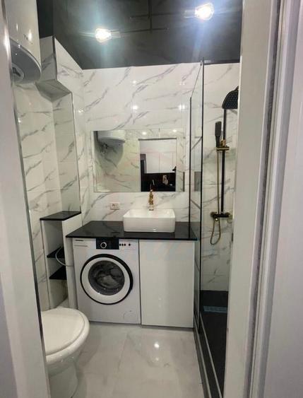 SE INCHIRIAZA APARTAMENT, 300 EURO, PIATA ENERGIEI