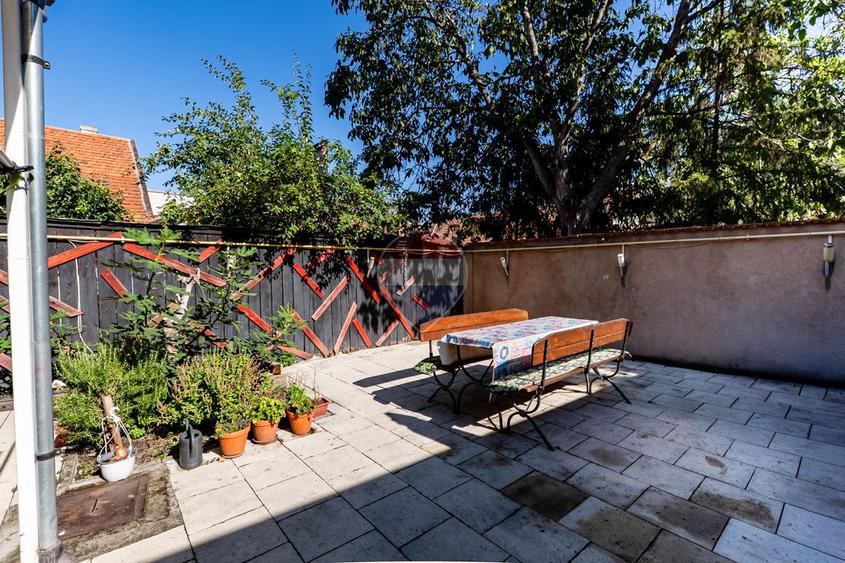 Casă de vânzare 4 camere ultracentral Oradea