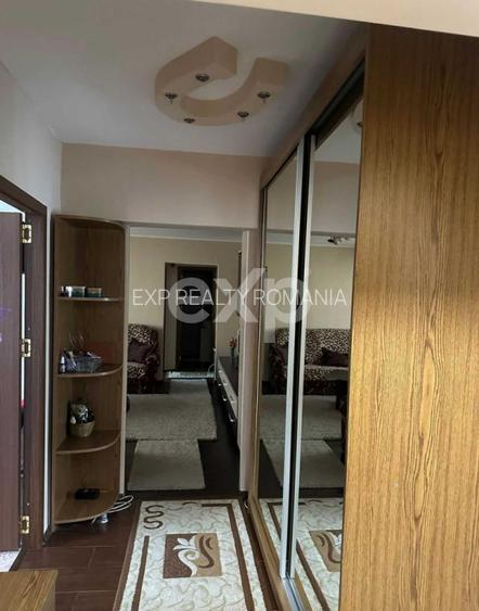 APARTAMENT 3 camere  PITESTI-Gavana semidecomandat , etaj 3 - 6