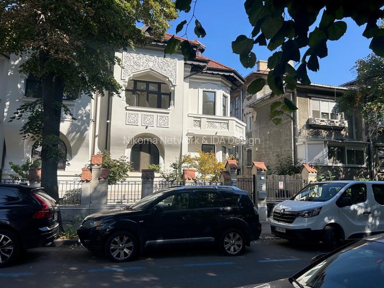 Vila recent renovata cu arhitectura superba pentru activități profesionale - 2