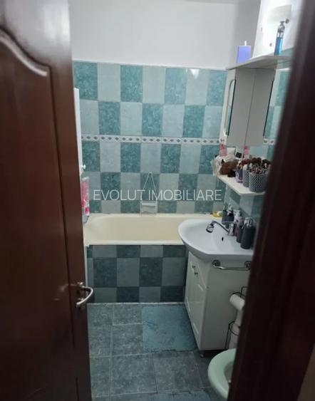 Apartament 2 camere zona dacia- decomandat - 5