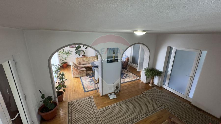 DE VANZARE CASA CU TEREN IN ZONA PREMIUM - 6