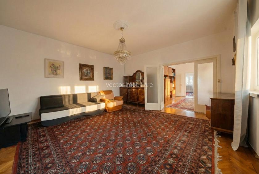 Etaj 1/Vila*120 mp utili+80 mp spatii comune*PRO TV* - 5