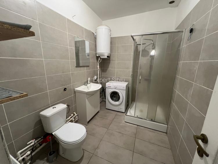 De închiriat apartament 3 camere la casă – Ultracentral, Str. Turnului - 9