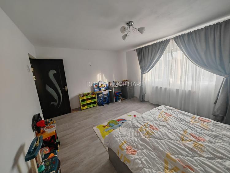 Constructie S+P+1E+M si teren 2000 mp, I.L. Caragiale, Dambovita - 3