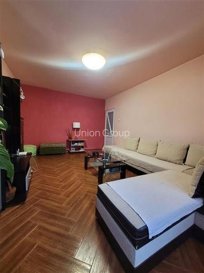 Apartament 3 camere Decomandat, Etaj 1, Zona Poarta 6 - 3