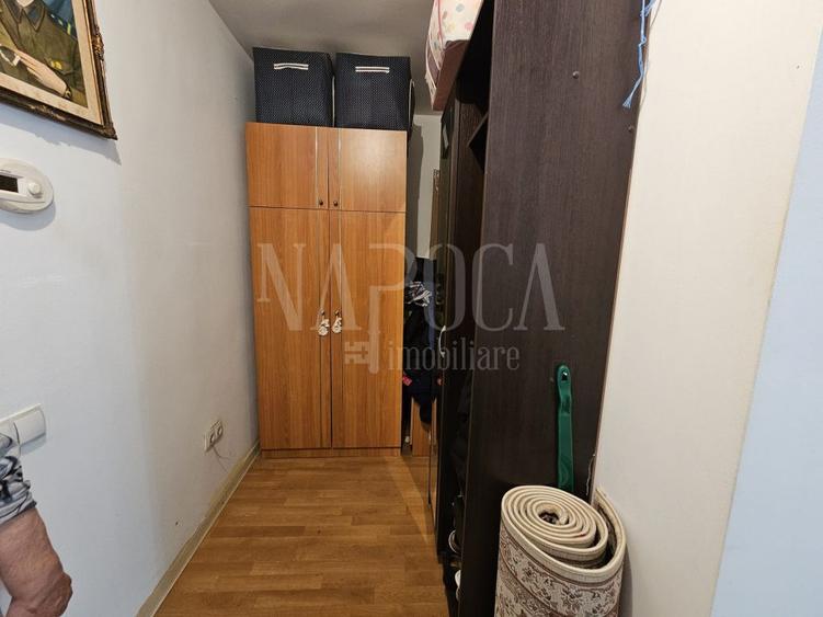 Apartament o camera de vanzare in Floresti