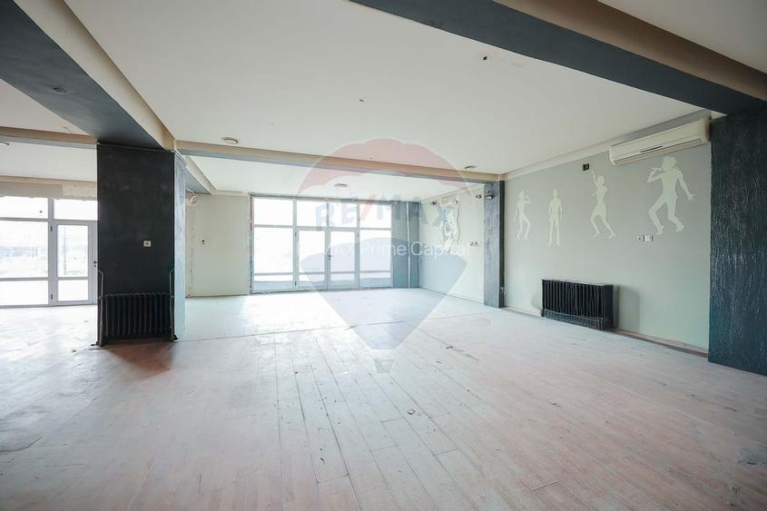 De închiriat – Spațiu comercial 281 mp,  Bulevardul Decebal - 4