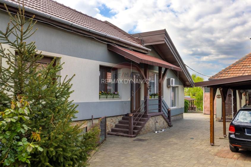 Casă cu 5 camere de vânzare - Aradul Nou - 2