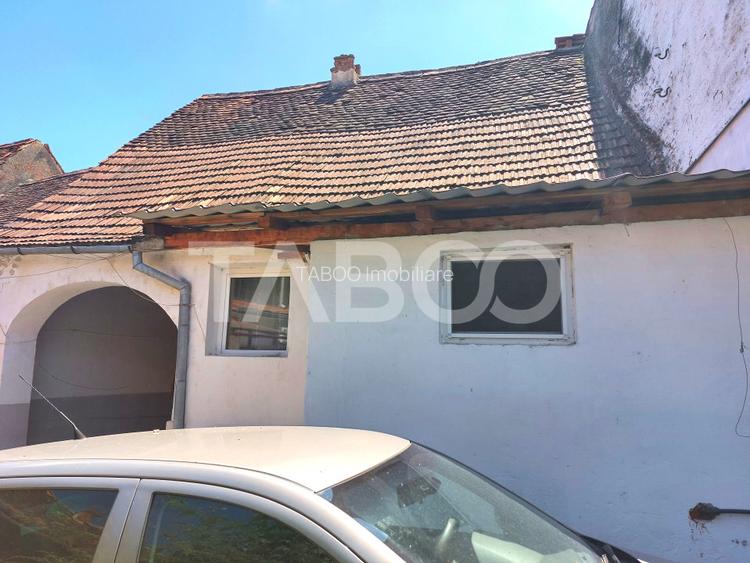 Casa 214 mp utili singur in curte 800 mp teren zona centrala Cisnadie - 28