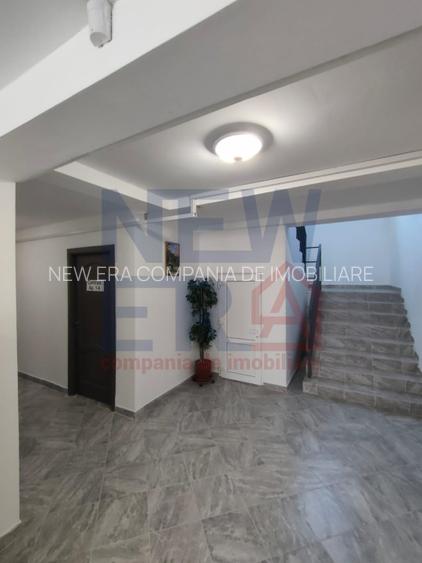 Cladire multifunctionala de vanzare – 24 locuinte, curte, randament ridicat - 7