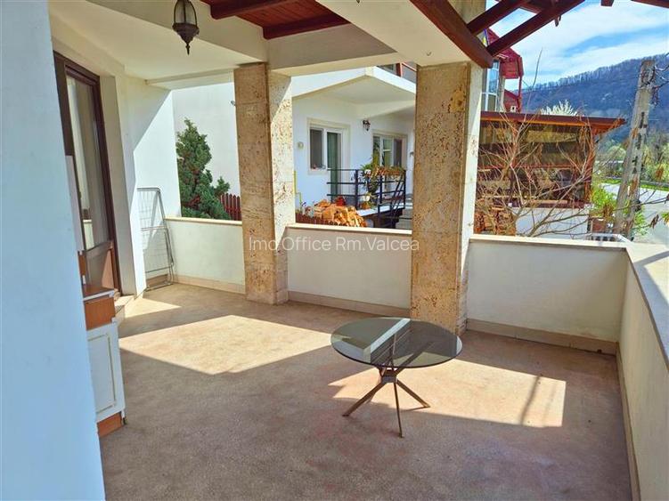 CASA LA VLADESTI - OAZA DE LINISTE APROAPE DE ORAS - 5