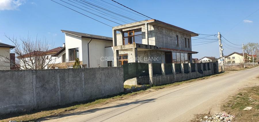 Casa cu teren , Com. Berceni - 2