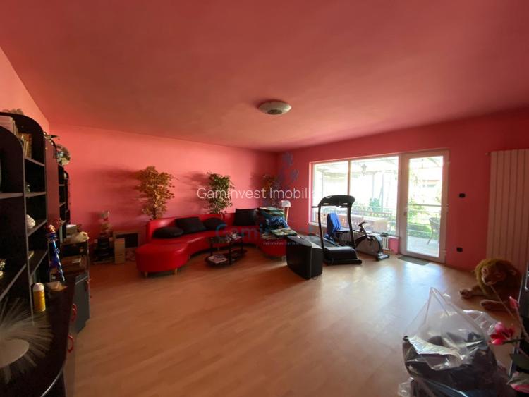 Vila cu piscina de vanzare, zona Olosig, Oradea, Bihor - 11