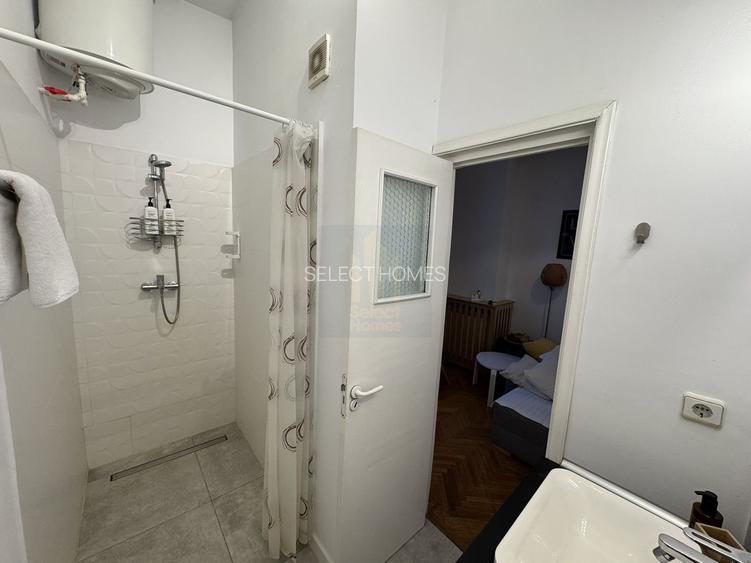 Garsoniera cu terasa de vanzare in *Piata Unirii* - 9