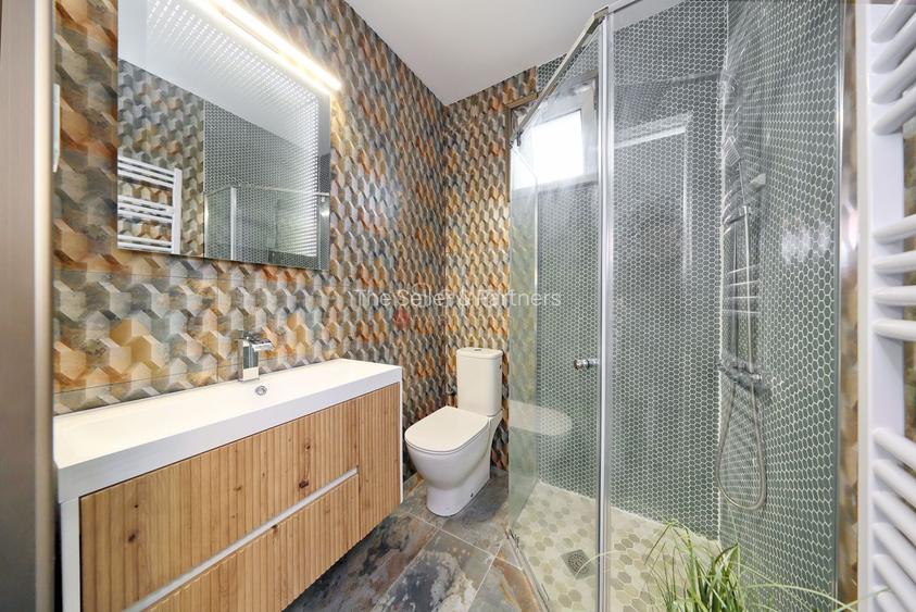 Proximitate imediata fata de Castelul Bran - 48