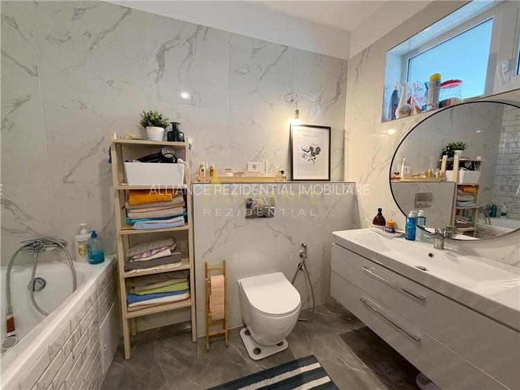 Vila individuala P+1E - 4 camere 3 bai + dressing - 484mp teren - 8