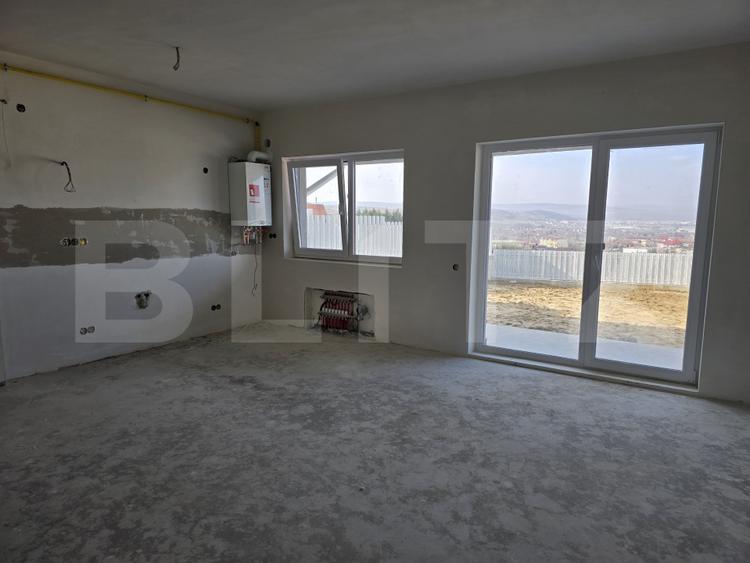 Apartament spatios cu gradina, 68mp, cu 3 camere, dressing, garaj