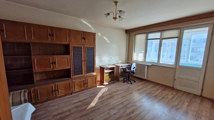 Teiul Doamnei-Doamna Ghica, Apartament 2 camere - 2