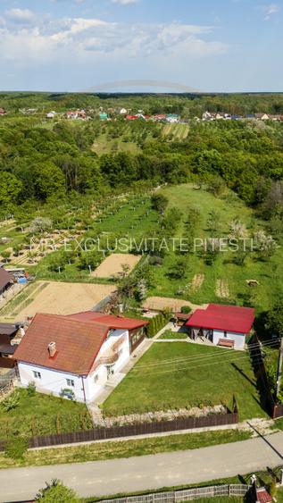 Casa cu teren generos si gradina spectaculoasa – Comuna Cuca, Argeș! - 2