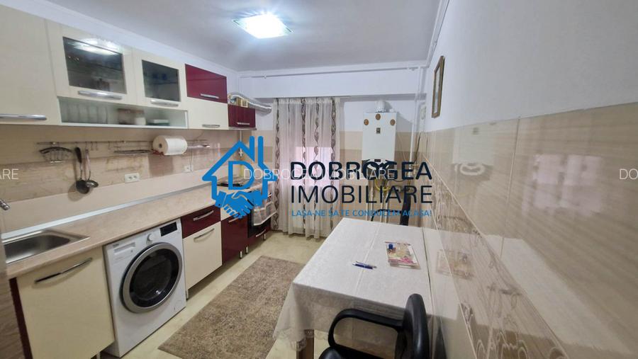 STRADA BABADAG - 2 CAMERE DECOMANDAT, 52 MP, ETAJ 2 ,CENTRALA GAZ - 2