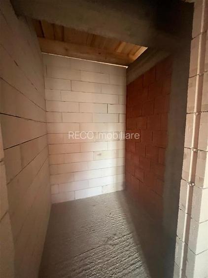 RECO Casa plan parter cu 3 dormitoare-la rosu- Paleu - 10