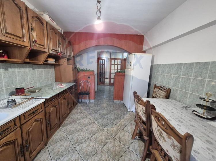 Apartament cu 3 camere si terasa 30 mp Fortuna